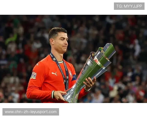 C罗连续破门超越多项个人纪录，传奇仍在继续！